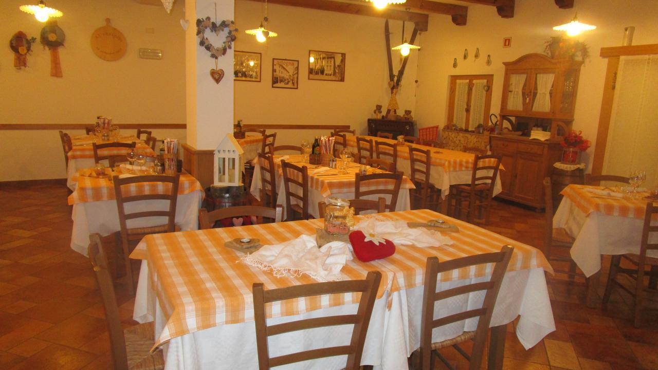 Al Castello Hotel Artegna Bagian luar foto
