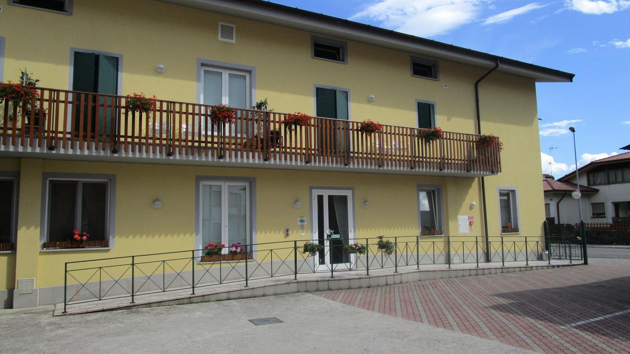 Al Castello Hotel Artegna Bagian luar foto