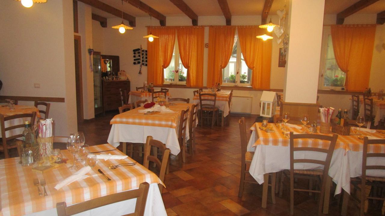 Al Castello Hotel Artegna Bagian luar foto
