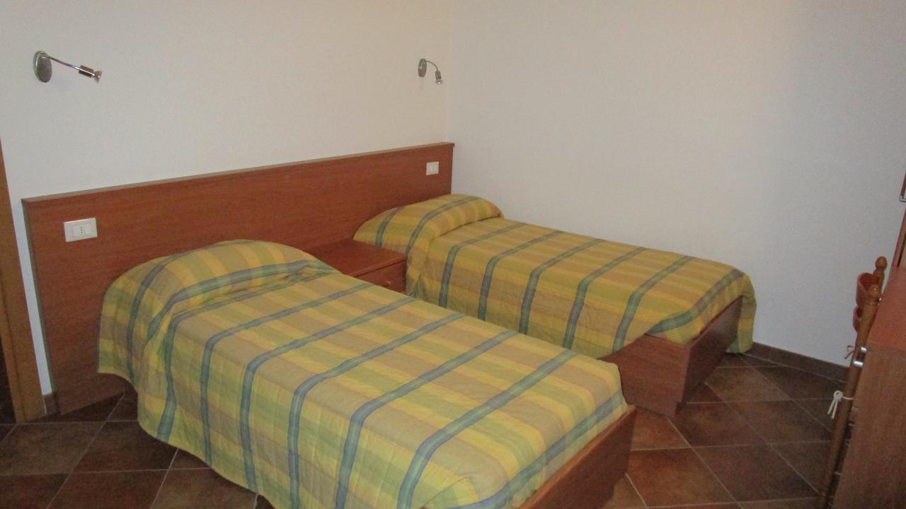 Al Castello Hotel Artegna Ruang foto