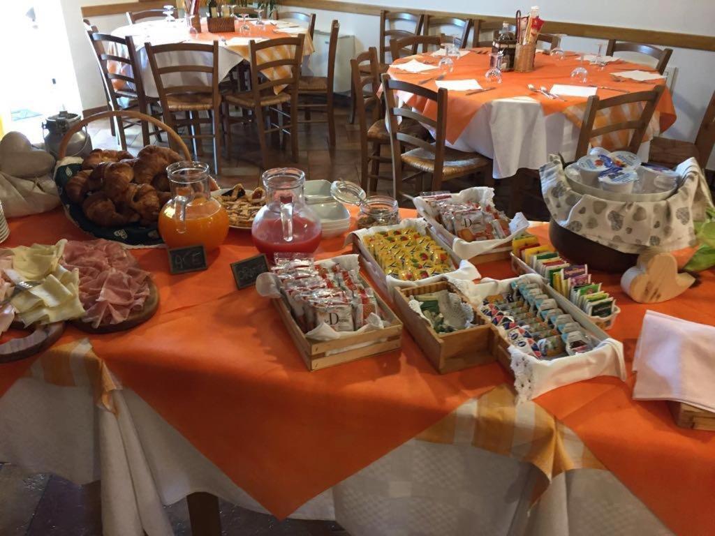Al Castello Hotel Artegna Bagian luar foto
