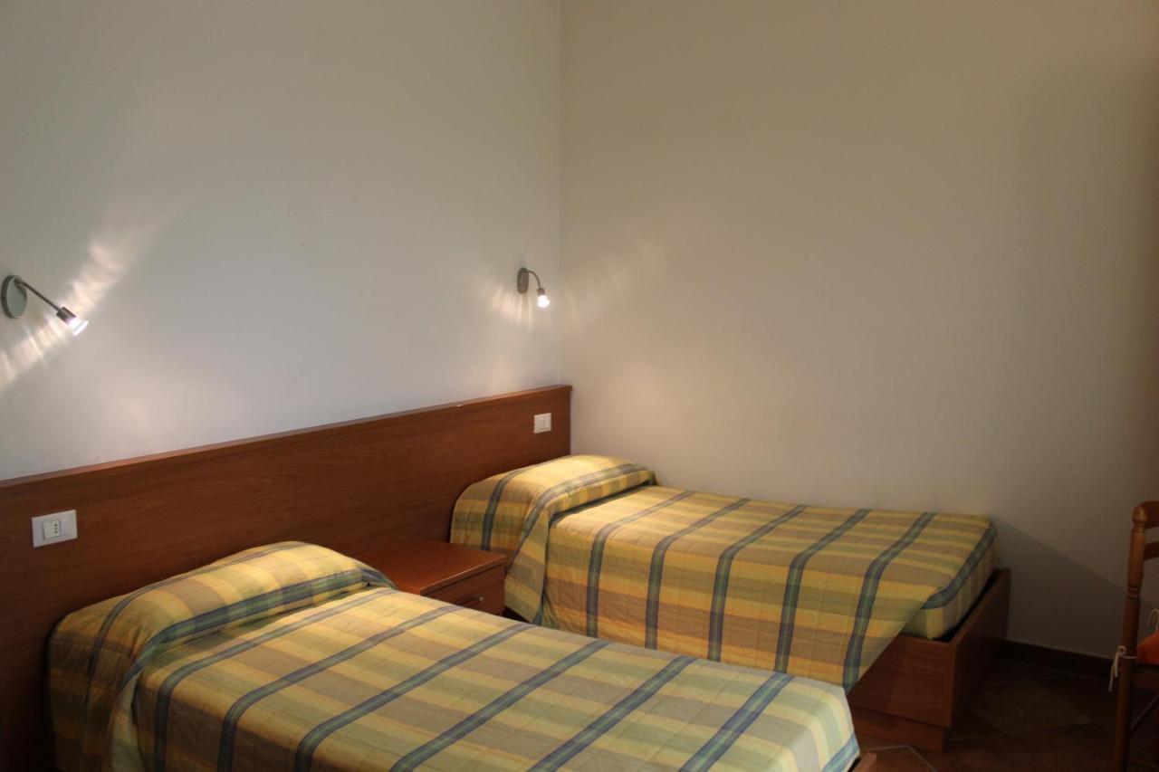 Al Castello Hotel Artegna Bagian luar foto